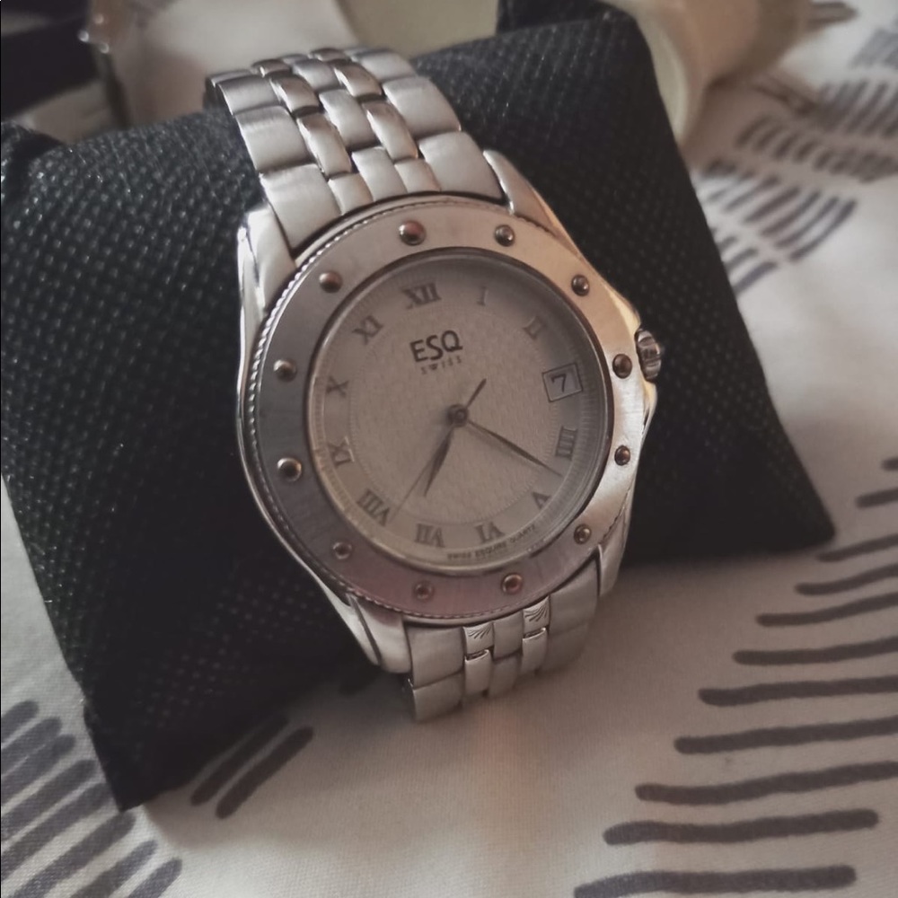ESQ